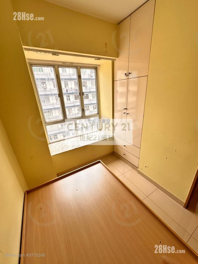 单幢楼房 租盘 2 房 , 1 浴室 354 平方尺