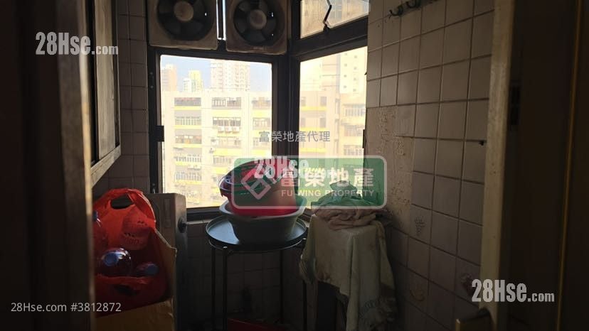 榮裕閣 售盤 3 房 , 1 浴室 405 平方呎