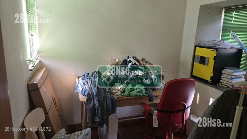 榮裕閣 售盤 3 房 , 1 浴室 405 平方呎