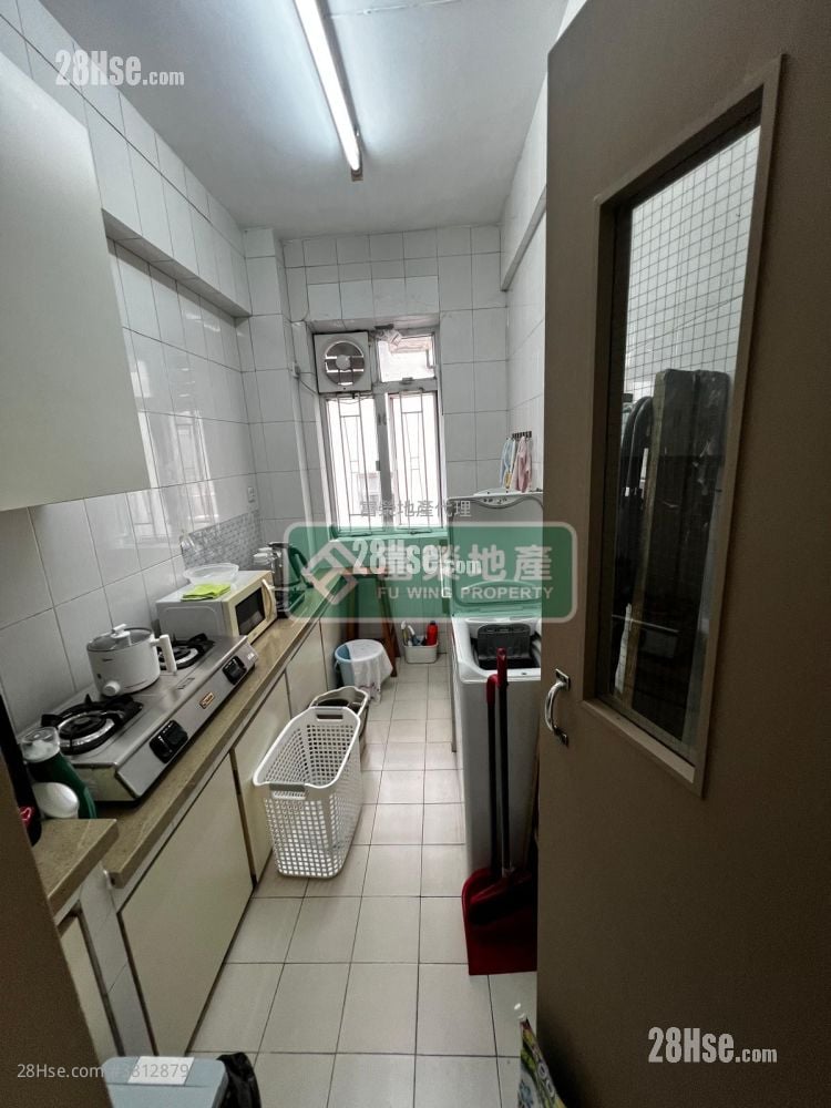 Shanghai Building Sell 2 Bedrooms , 1 Bathroom 497 ft²