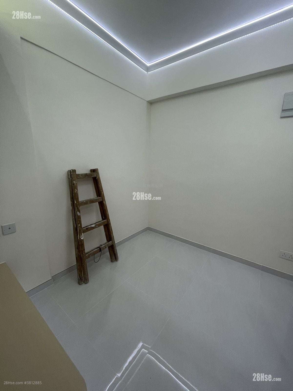 Kin On Mansion Sell 1 Bathroom 319 ft²