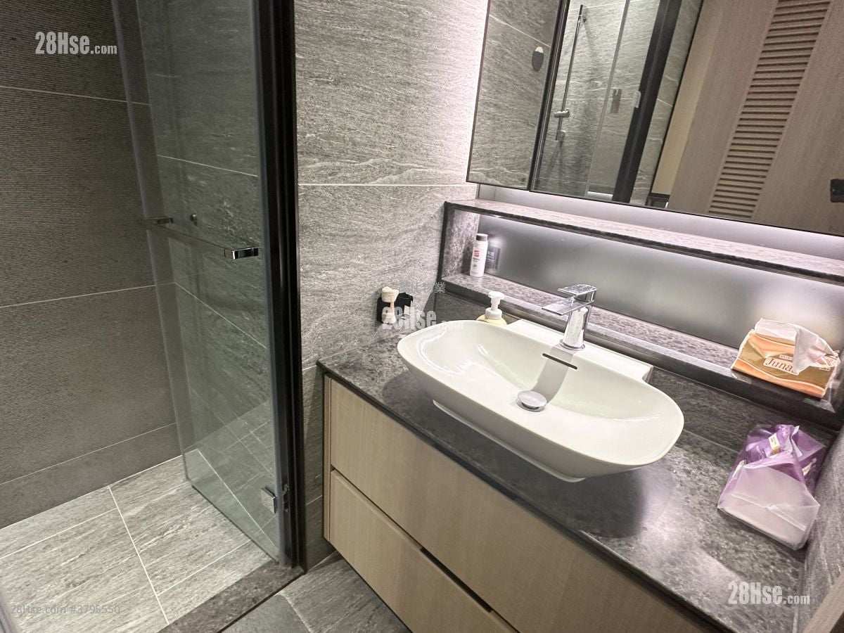 Kennedy 38 Rental 1 Bedroom , 1 Bathroom 299 ft²