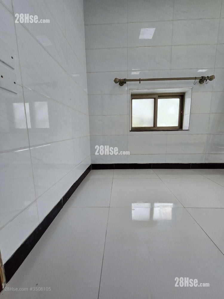 老圍村165號 Rental 2 Bedrooms , 1 Bathroom 450 ft²
