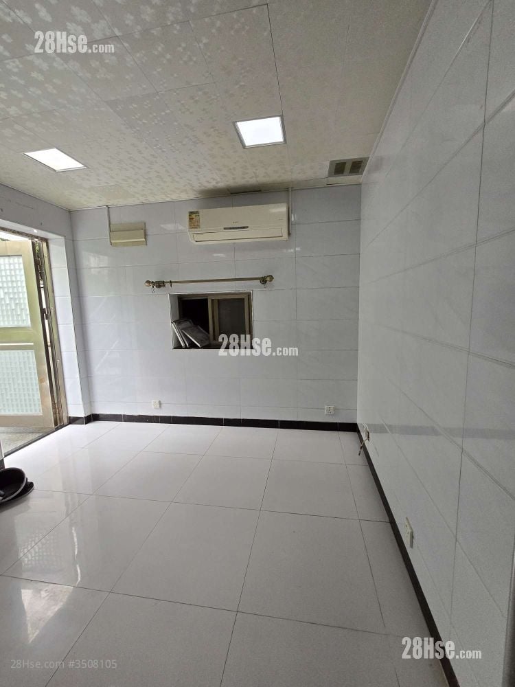 老圍村165號 Rental 2 Bedrooms , 1 Bathroom 450 ft²