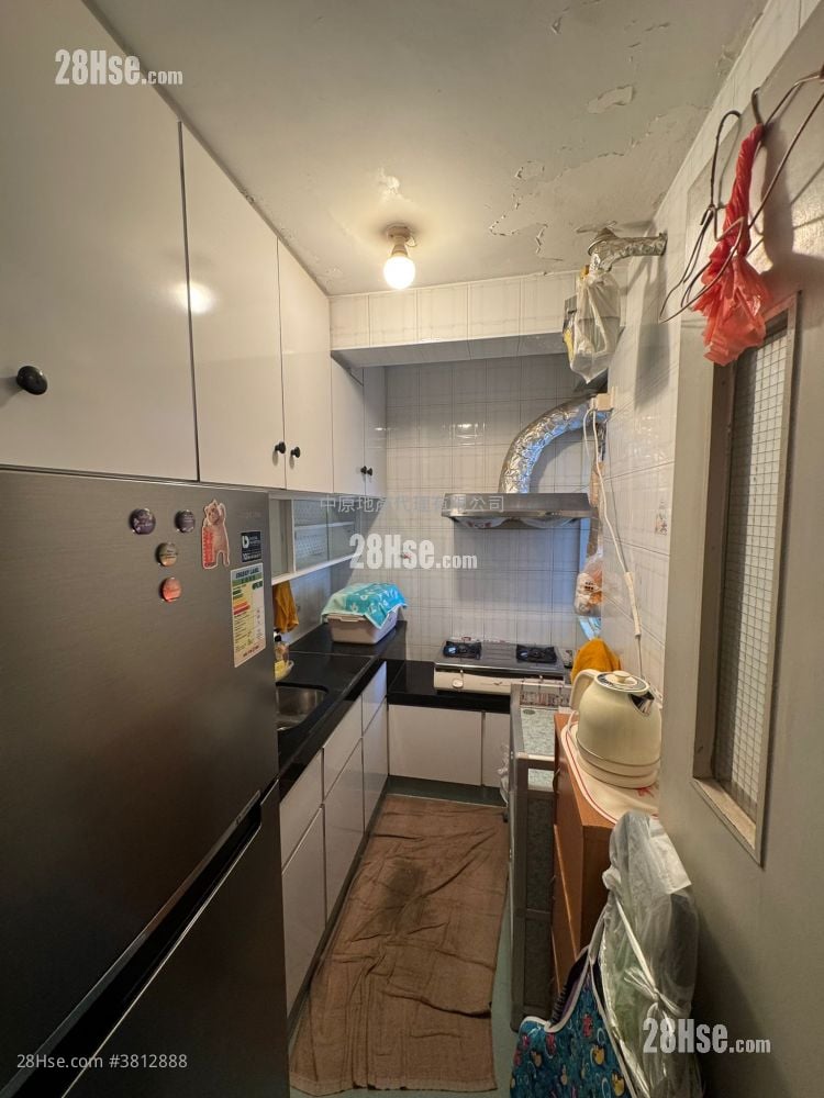 New Jade Garden Sell 3 Bedrooms , 1 Bathroom 533 ft²