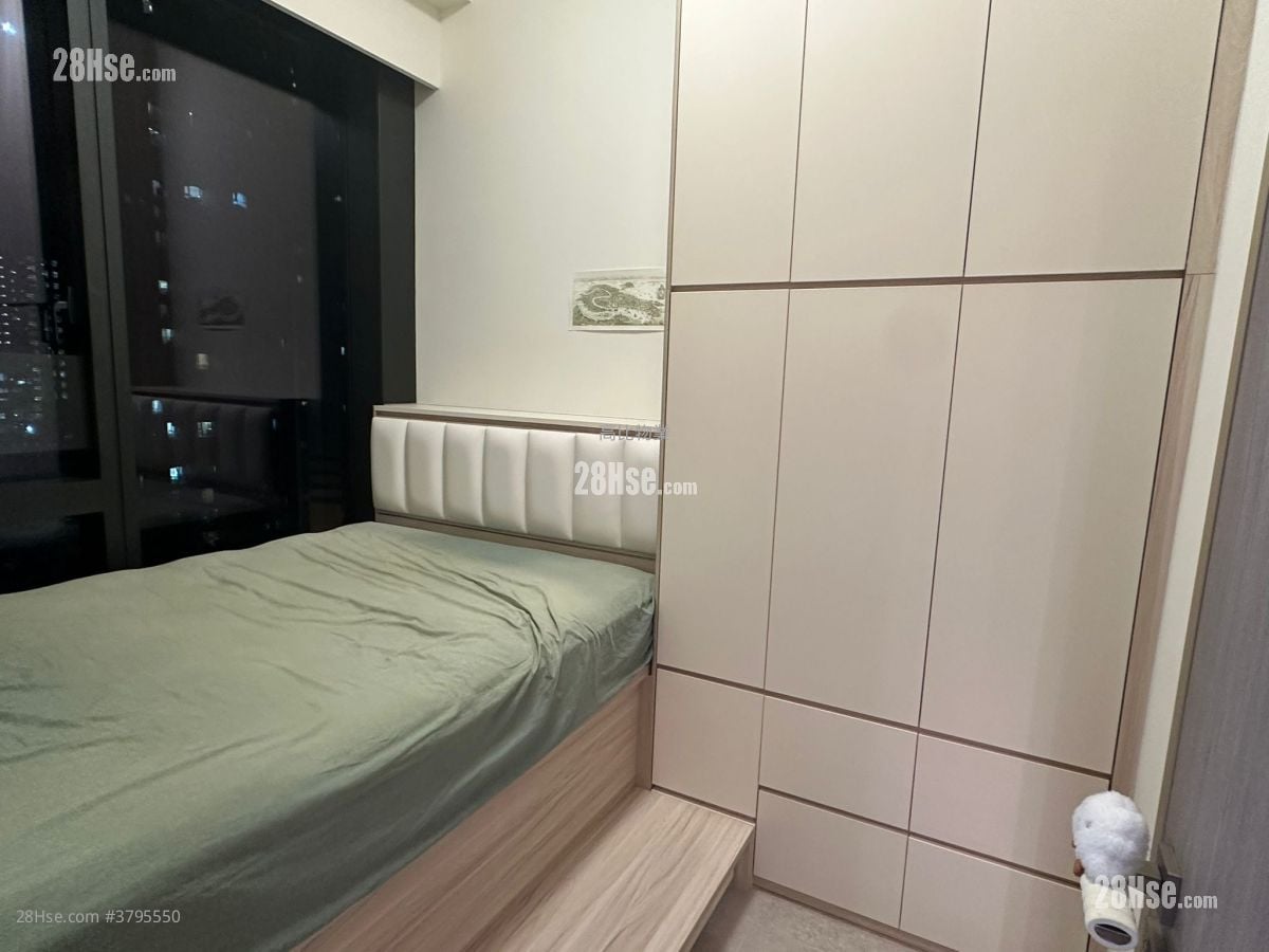 Kennedy 38 Rental 1 Bedroom , 1 Bathroom 299 ft²