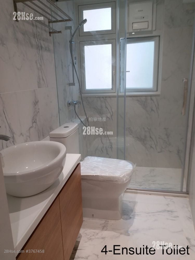 曾氏大厦 租盘 2 房 , 2 浴室 712 平方尺