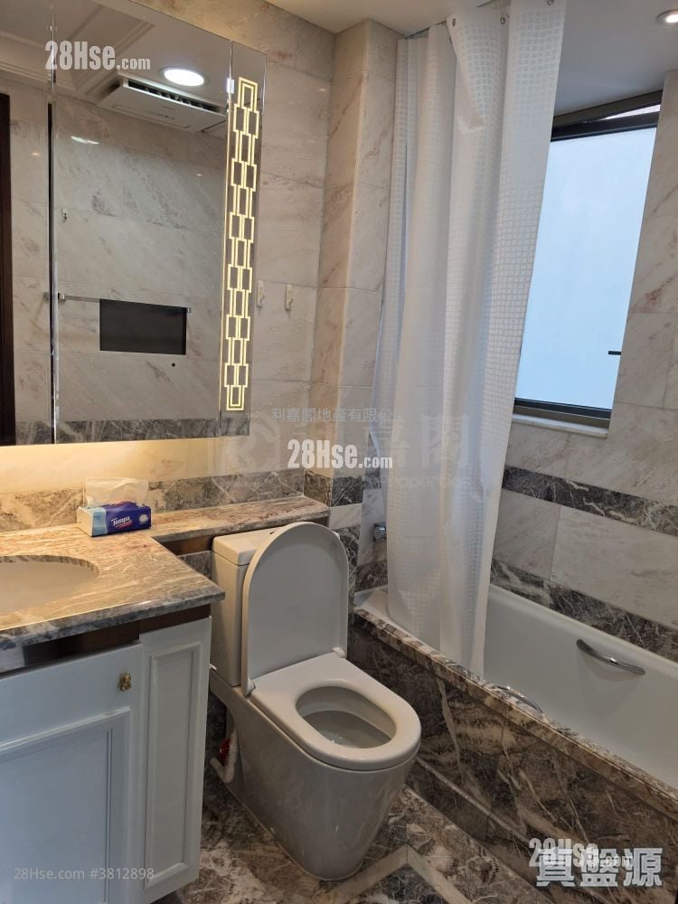 逸珑湾 租盘 3 房 , 2 浴室 890 平方尺