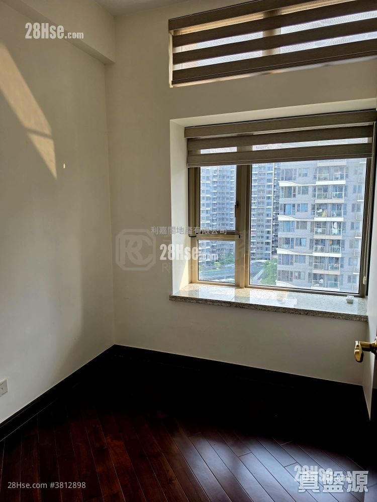 逸珑湾 租盘 3 房 , 2 浴室 890 平方尺