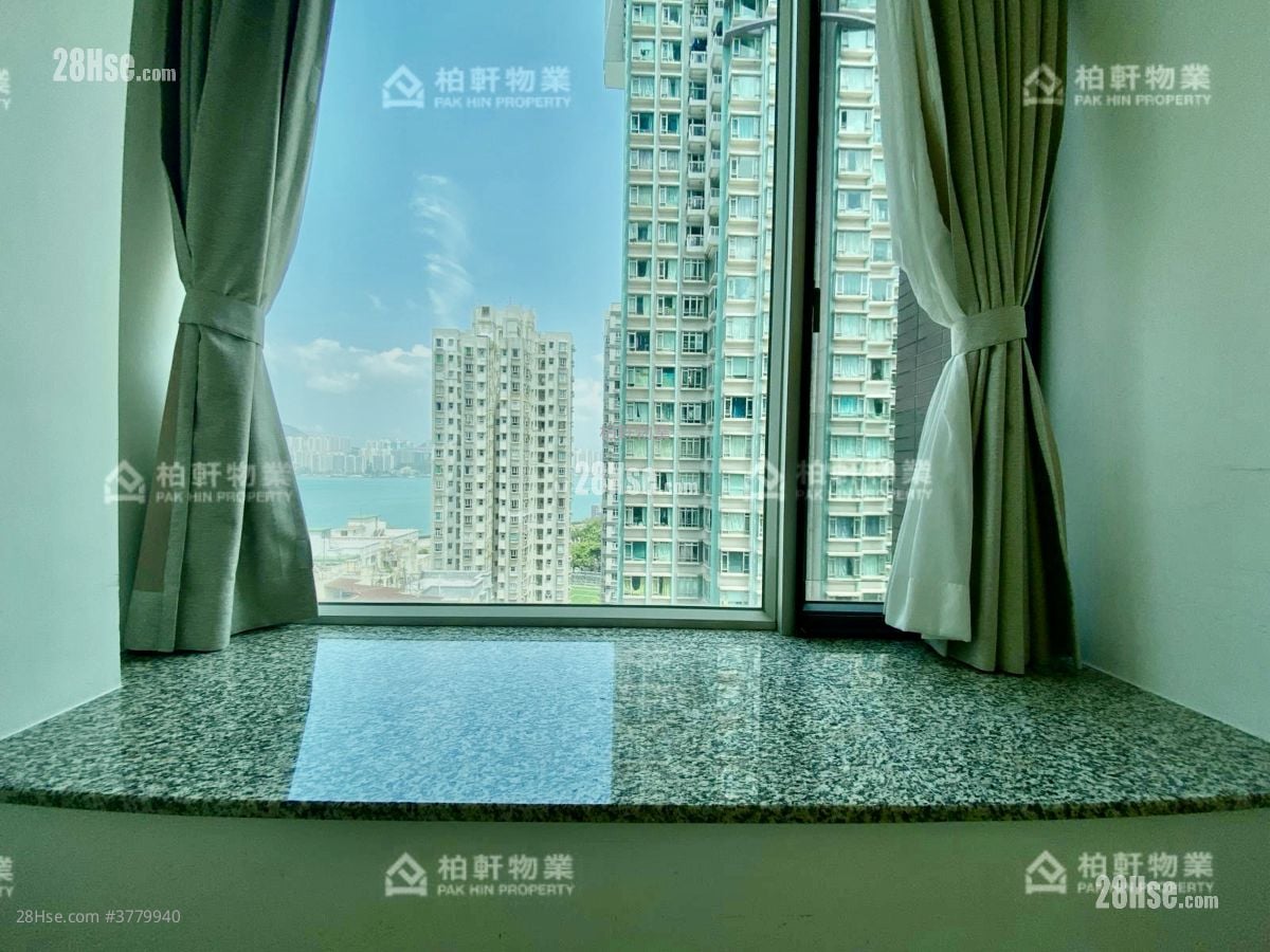 Casa 880 售盘 3 房 , 2 浴室 832 平方尺