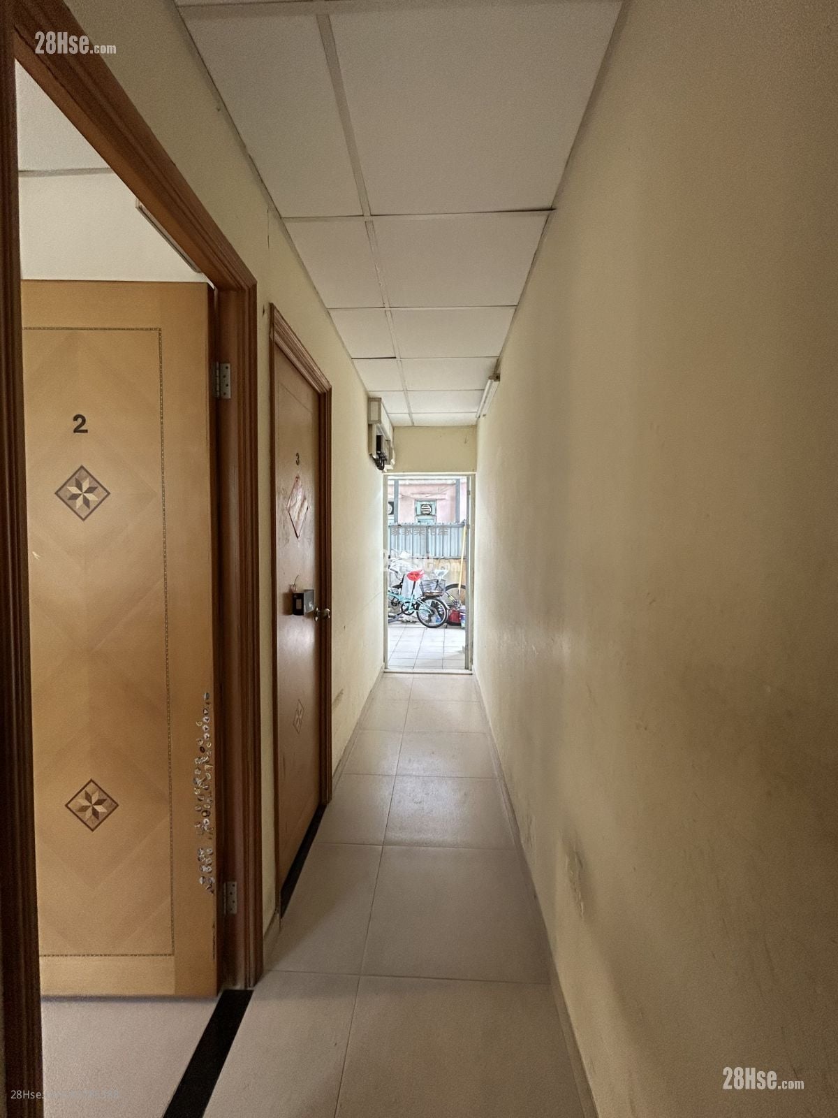 村屋 租盘 1 房 , 1 浴室 150 平方尺