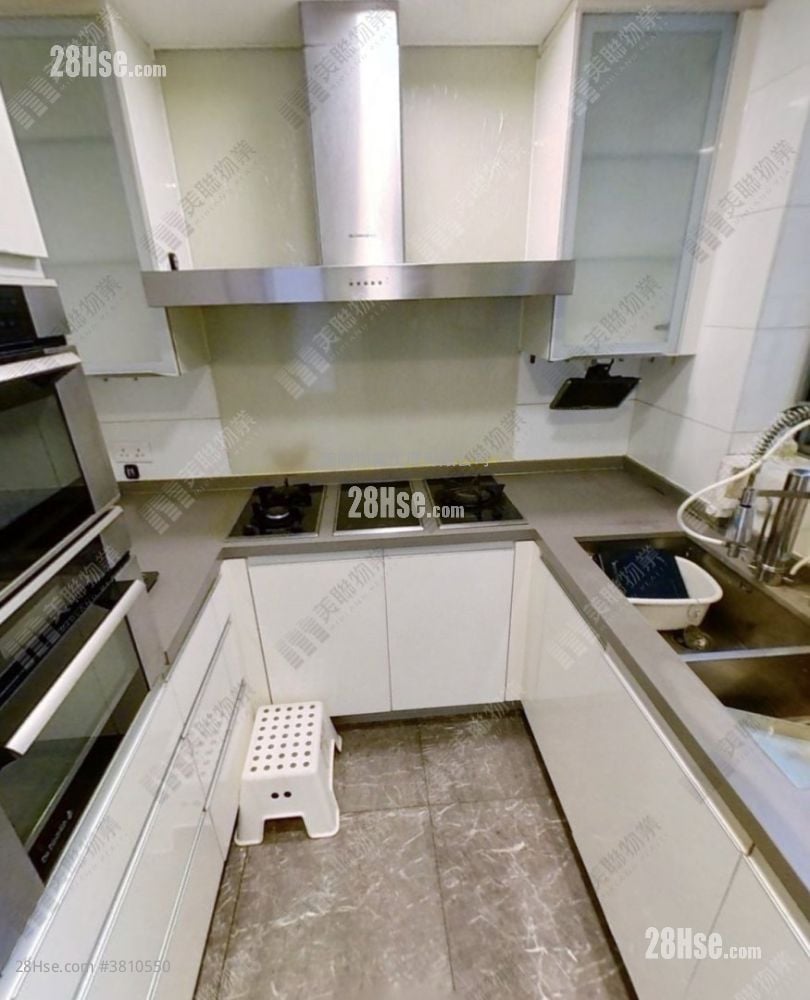 御龙山 售盘 3 房 1,016 平方尺