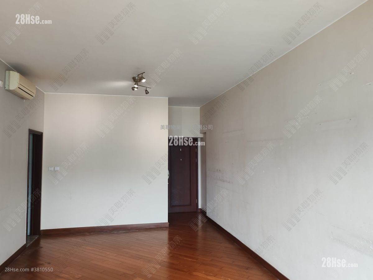 御龙山 售盘 3 房 1,016 平方尺