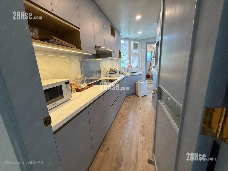 Symphony Bay Sell 4 Bedrooms 1,326 ft²