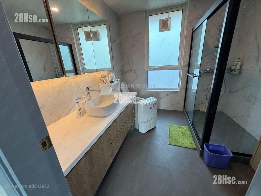 Symphony Bay Sell 4 Bedrooms 1,326 ft²