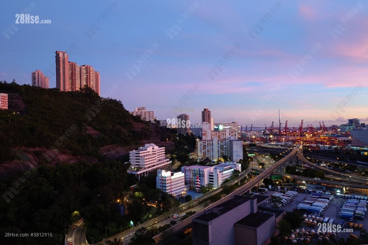 New Kwai Fong Gardens Sell 2 Bedrooms , 1 Bathroom 415 ft²