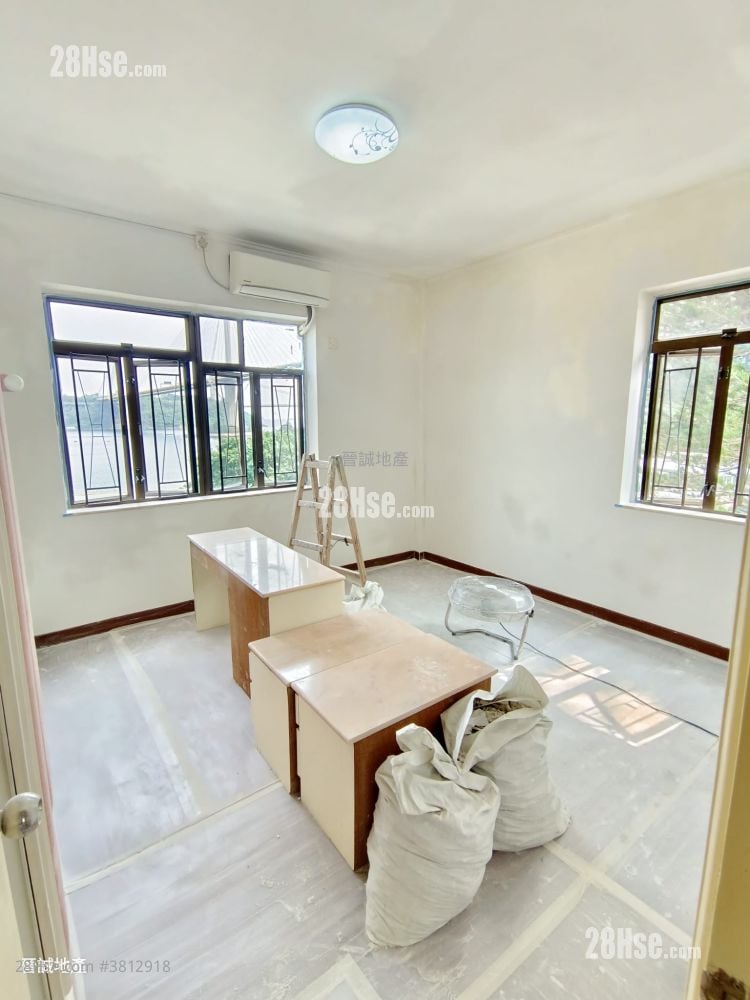 汀九别墅 租盘 3 房 , 2 浴室 1,074 平方尺