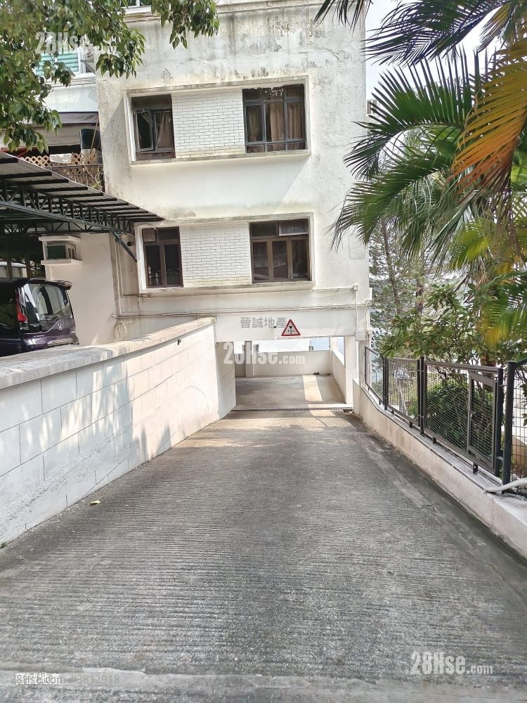 汀九别墅 租盘 3 房 , 2 浴室 1,074 平方尺