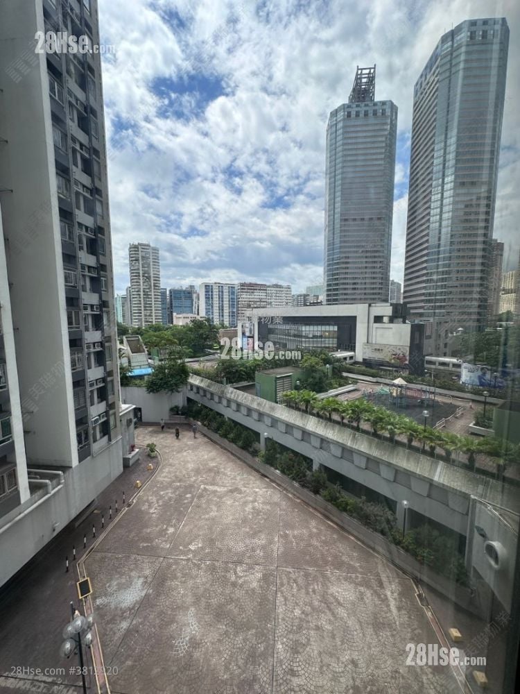 New Kwai Fong Gardens Sell 2 Bedrooms , 1 Bathroom 415 ft²