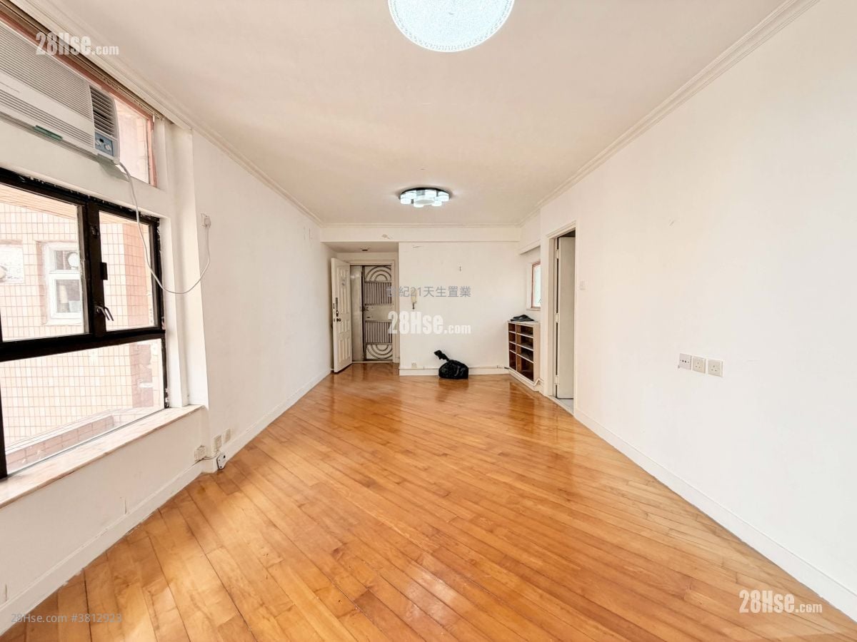 香港黄金海岸 售盘 3 房 , 1 浴室 685 平方尺