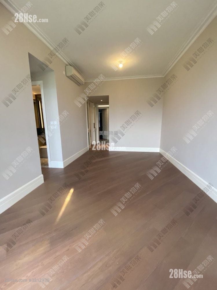 厅: 高尔夫御苑 租盘 3 房 , 3 浴室 967 平方尺