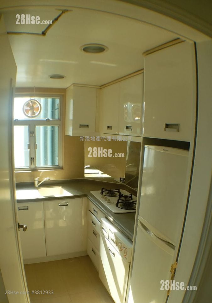 Sky Tower Sell 2 Bedrooms , 1 Bathroom 452 ft²