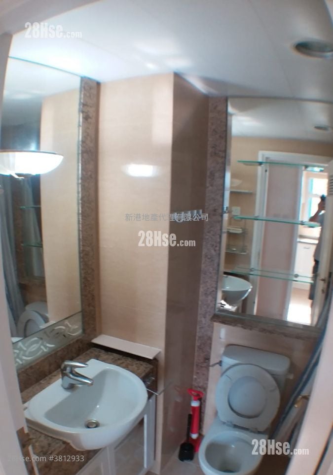 Sky Tower Sell 2 Bedrooms , 1 Bathroom 452 ft²