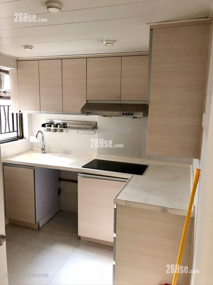 韻濤居 售盤 3 房 , 1 浴室 570 平方呎