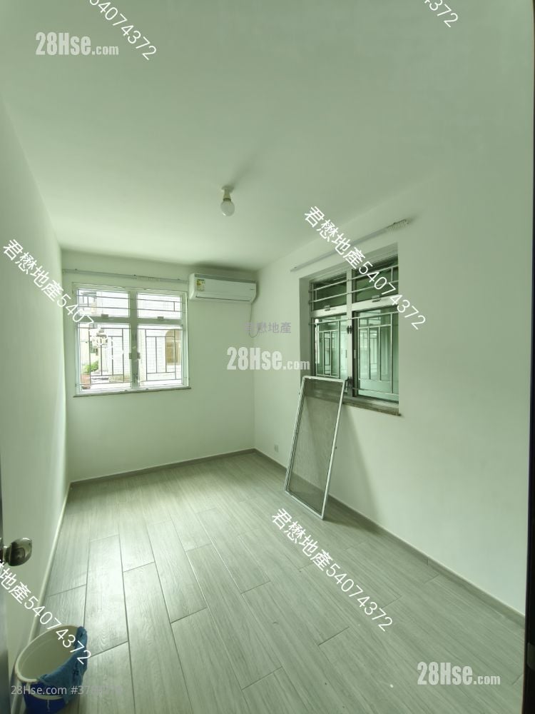 村屋 租盘 3 房 , 1 浴室 700 平方尺