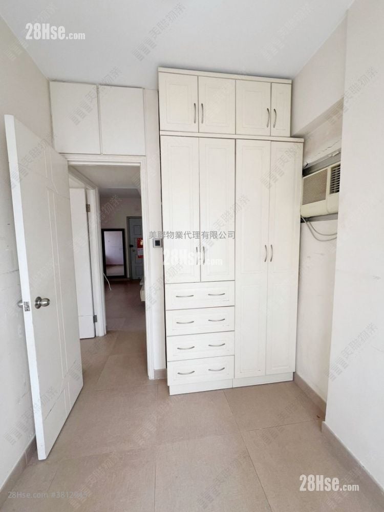 荃锦中心 售盘 2 房 378 平方尺