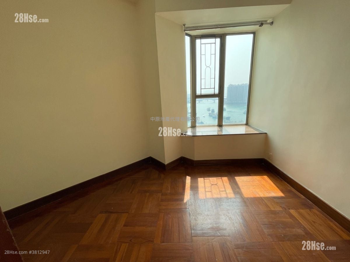 Serenade Cove Rental 3 Bedrooms , 2 Bathrooms 644 ft²