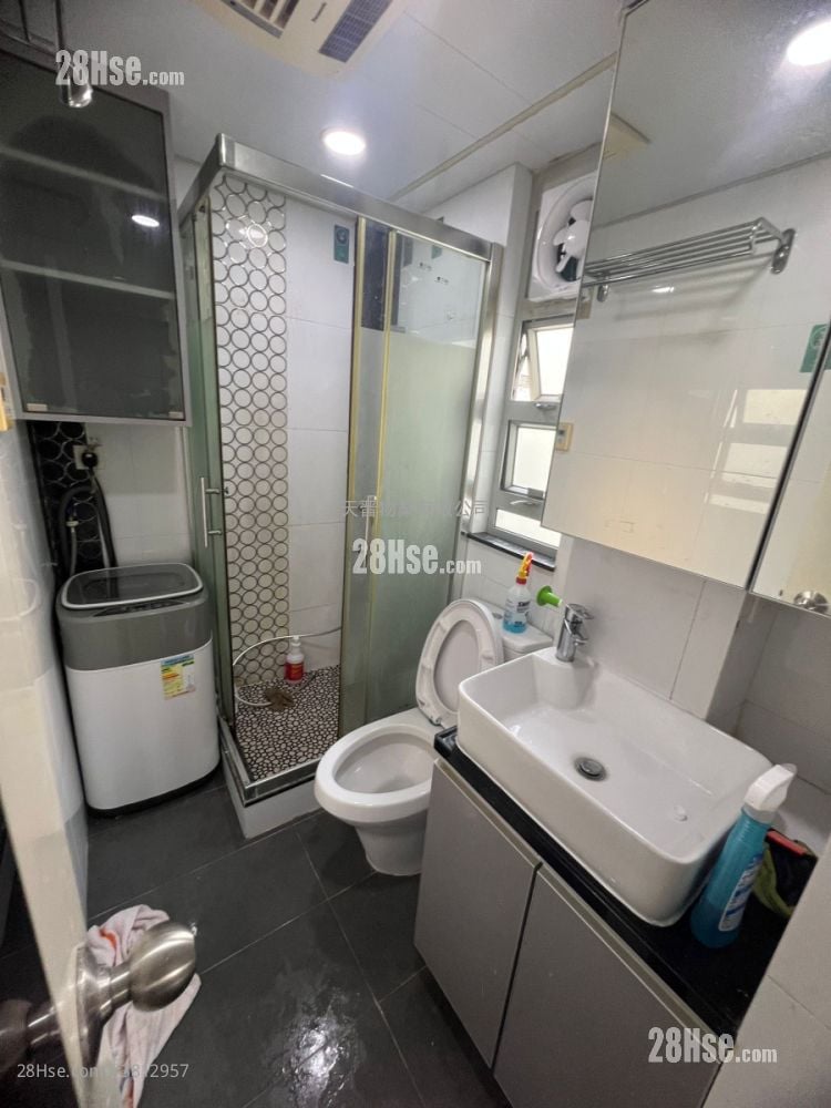 Wyler Garden Sell 2 Bedrooms , 1 Bathroom 337 ft²