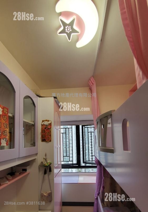 Sunshine Grove Sell 2 Bedrooms , 1 Bathroom 471 ft²