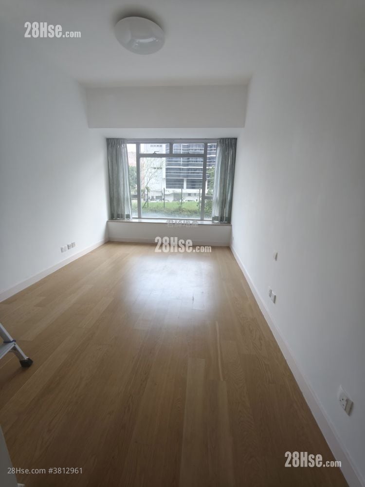 Paxton Rental 2 Bedrooms , 3 Bathrooms 935 ft²