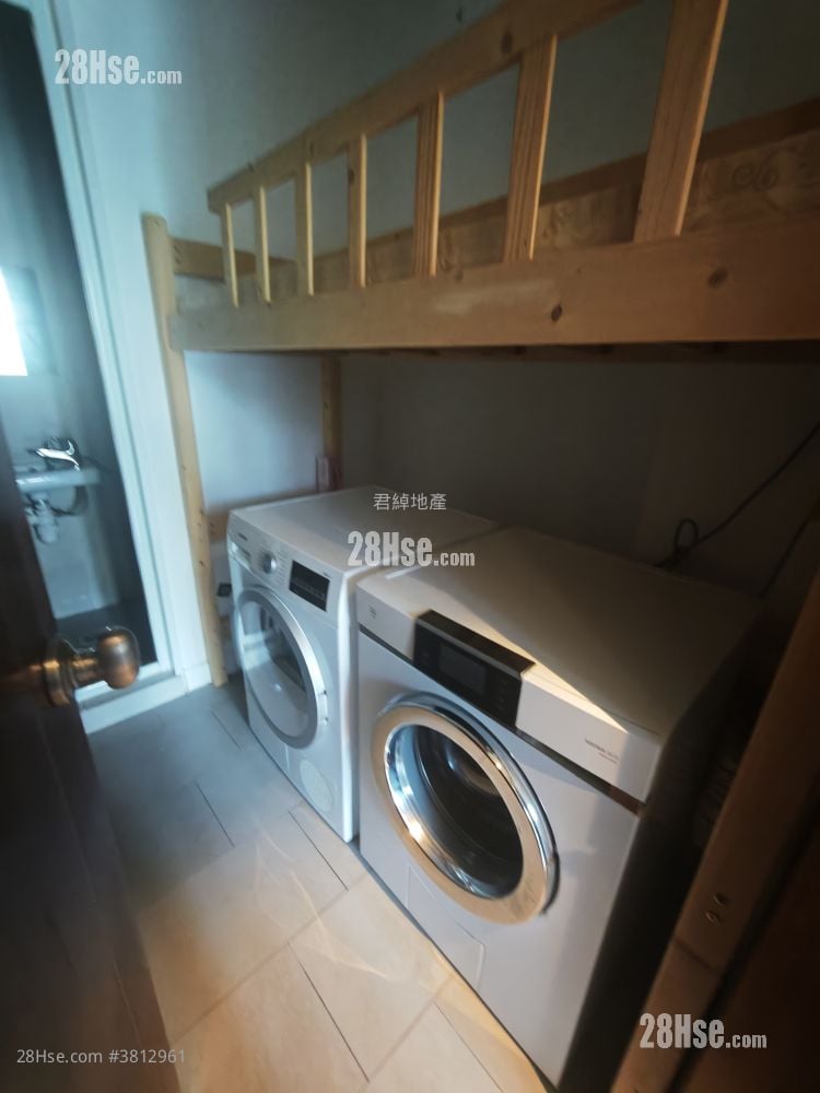 Paxton Rental 2 Bedrooms , 3 Bathrooms 935 ft²