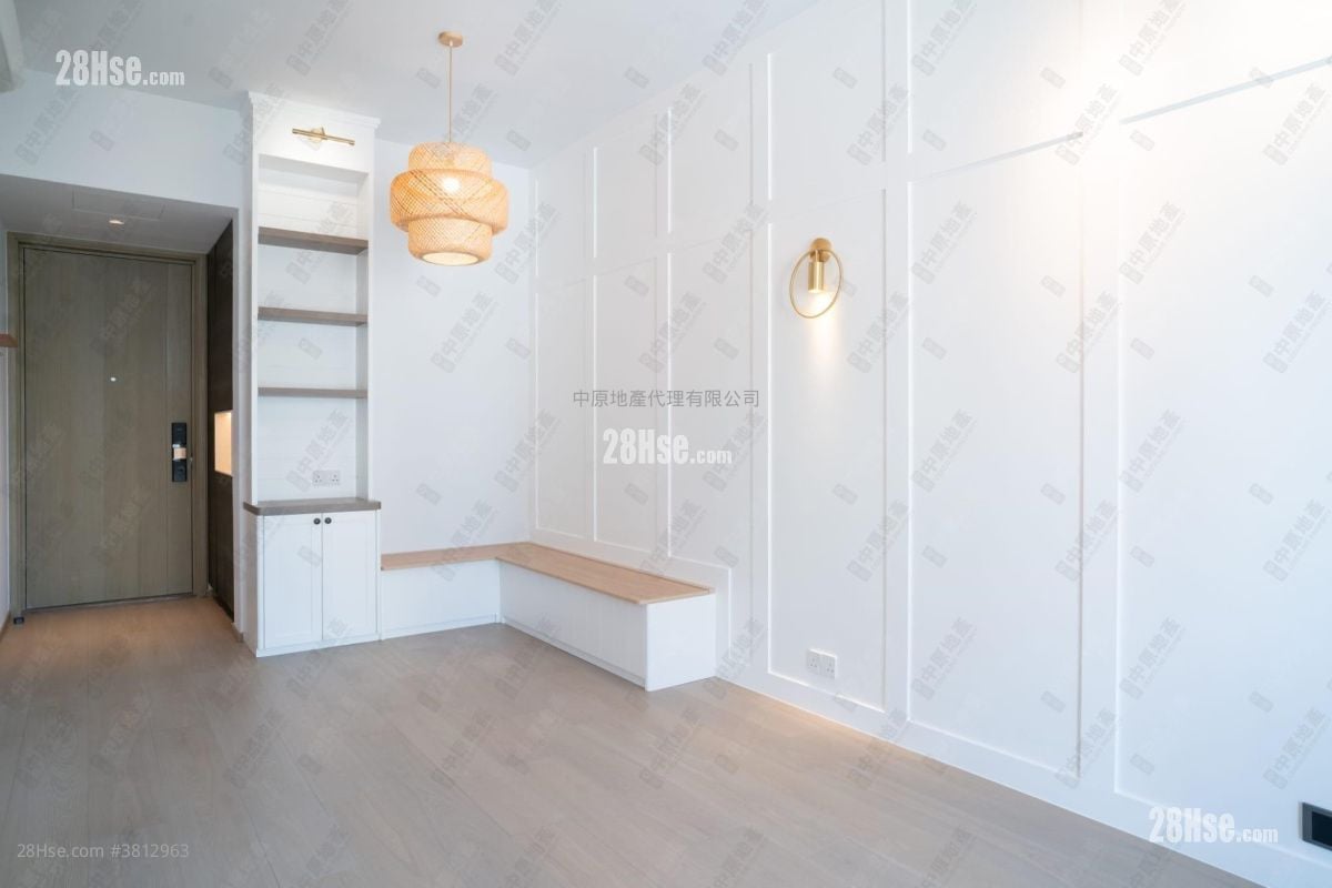 Phase 1B Of The Campton Sell 3 Bedrooms , 1 Bathroom 657 ft²