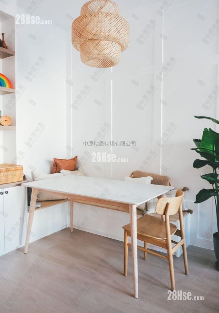 Phase 1B Of The Campton Sell 3 Bedrooms , 1 Bathroom 657 ft²