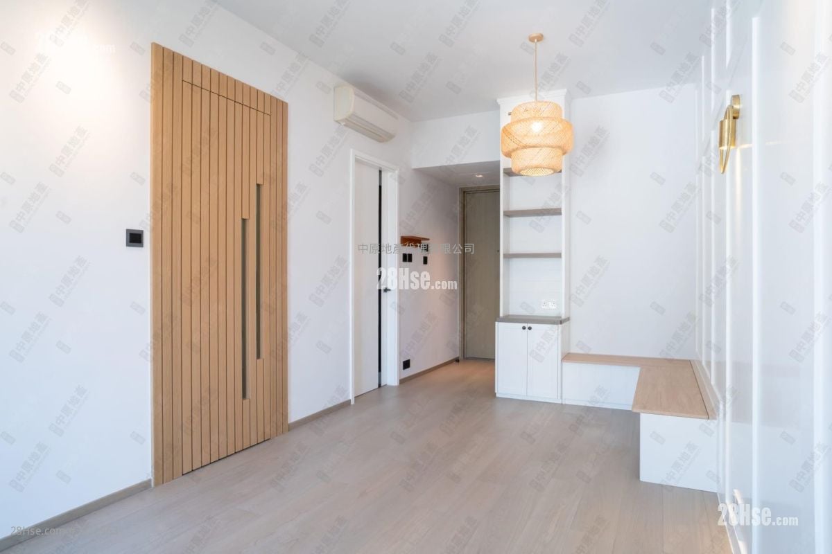 Phase 1B Of The Campton Sell 3 Bedrooms , 1 Bathroom 657 ft²