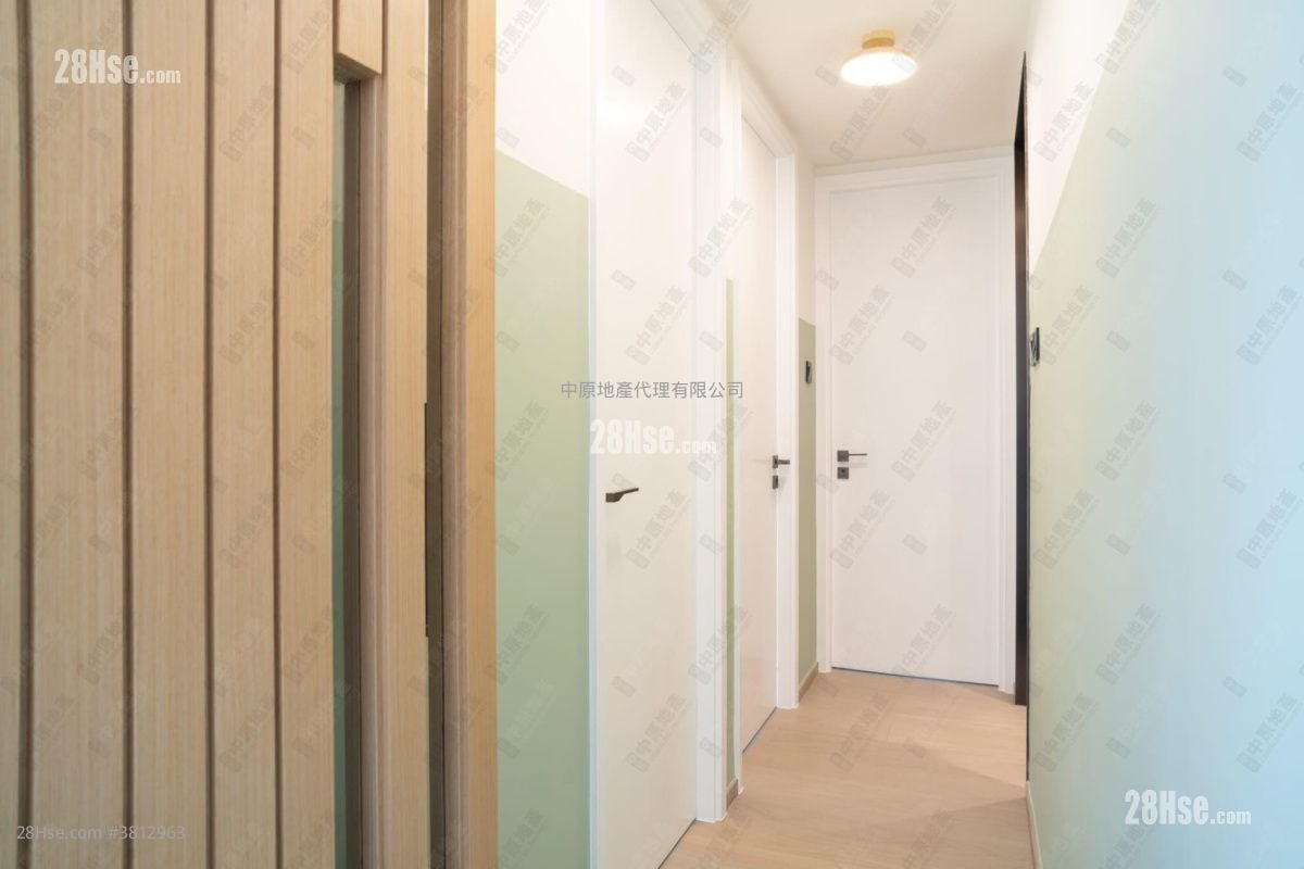 Phase 1B Of The Campton Sell 3 Bedrooms , 1 Bathroom 657 ft²