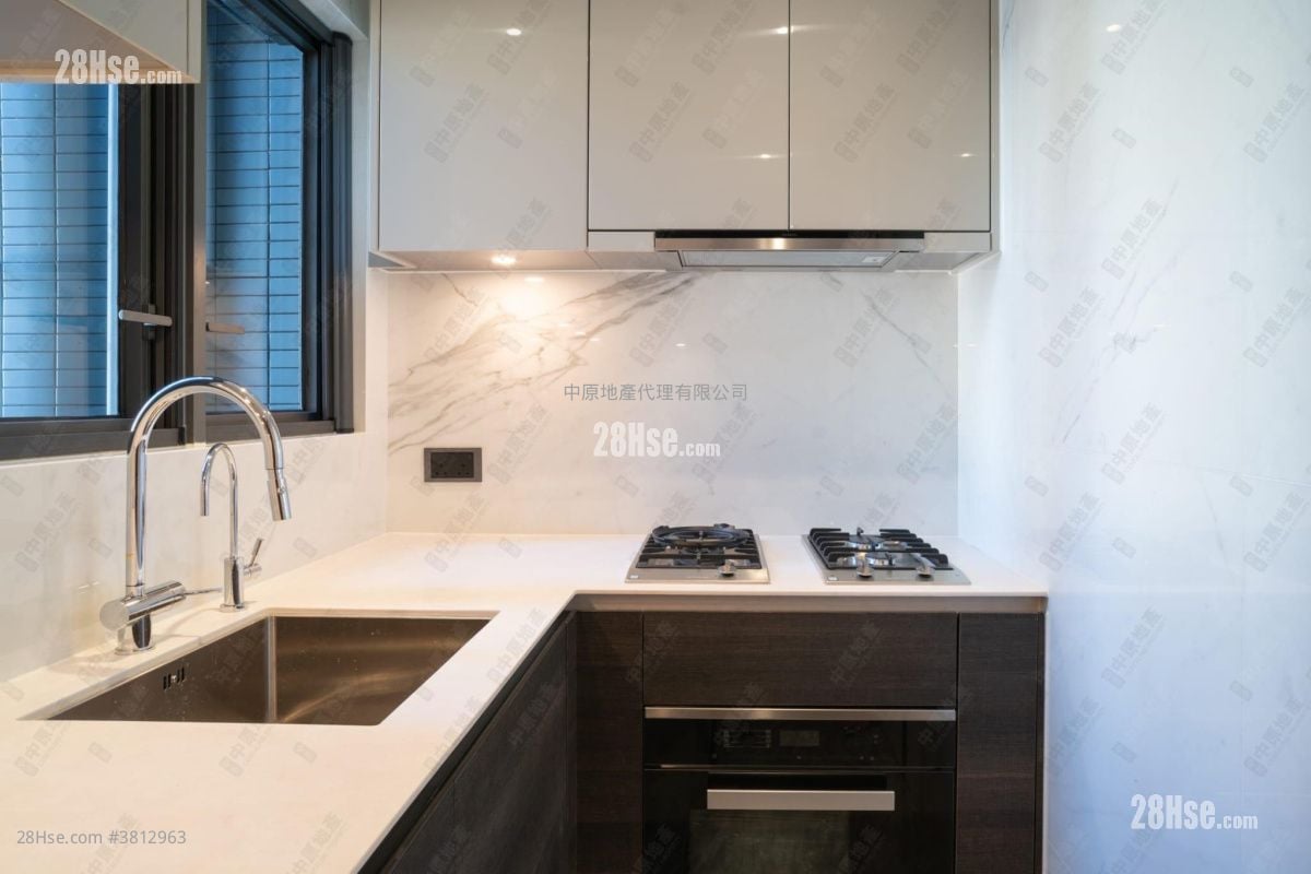 Phase 1B Of The Campton Sell 3 Bedrooms , 1 Bathroom 657 ft²