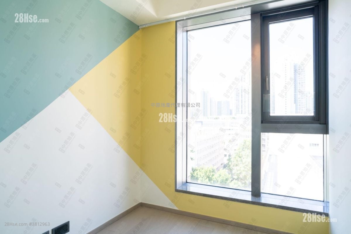 Phase 1B Of The Campton Sell 3 Bedrooms , 1 Bathroom 657 ft²