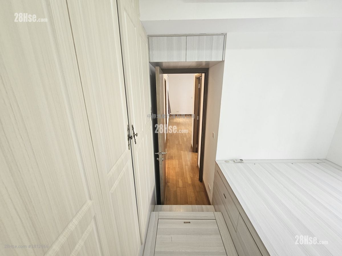 Heya Star Sell 2 Bedrooms , 1 Bathroom 520 ft²