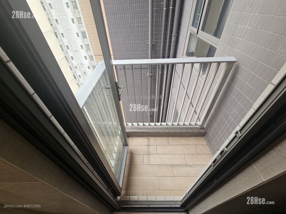 Heya Star Sell 2 Bedrooms , 1 Bathroom 520 ft²