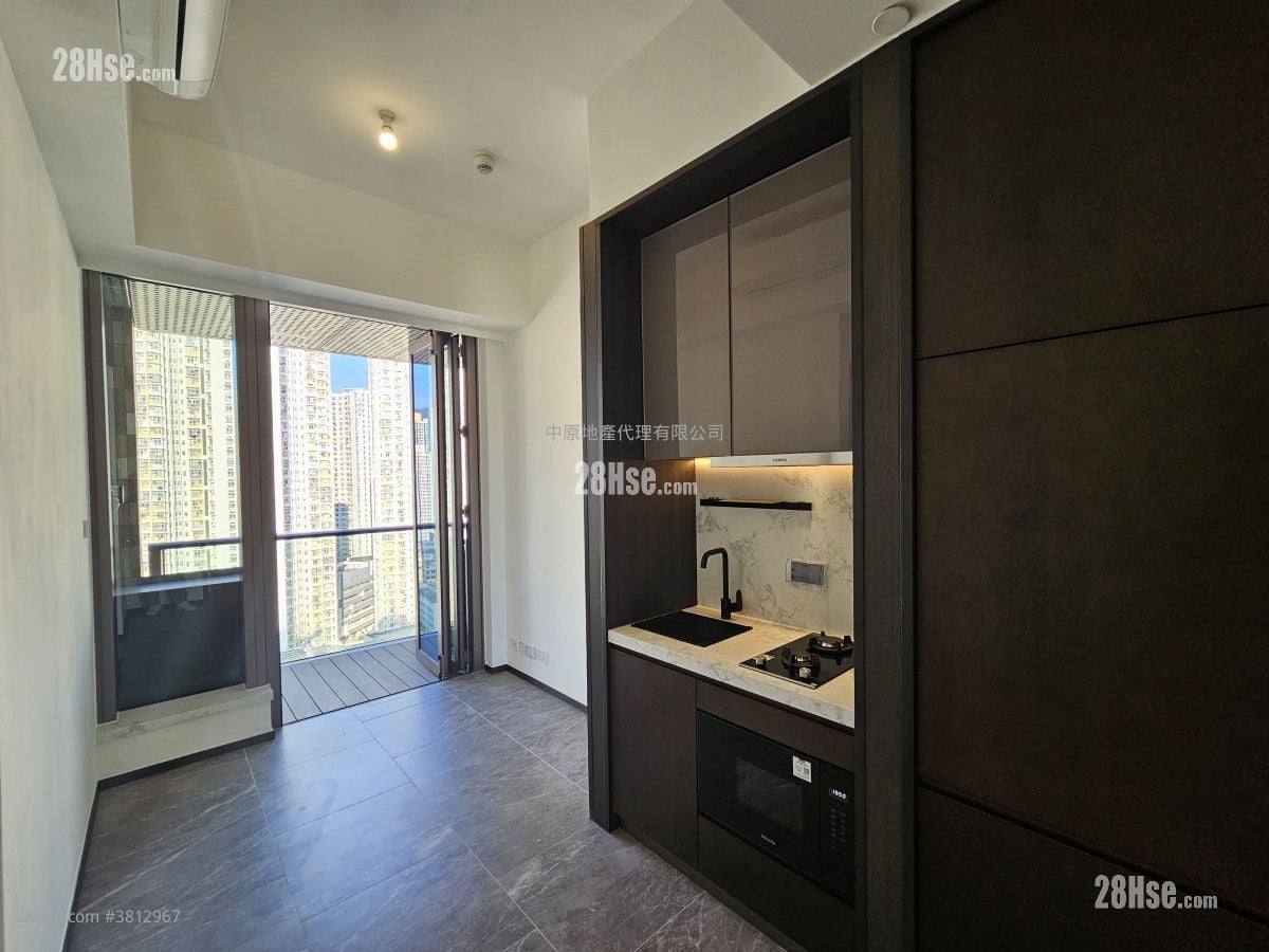 Belgravia Place 售盘 3 房 , 1 浴室 425 平方尺