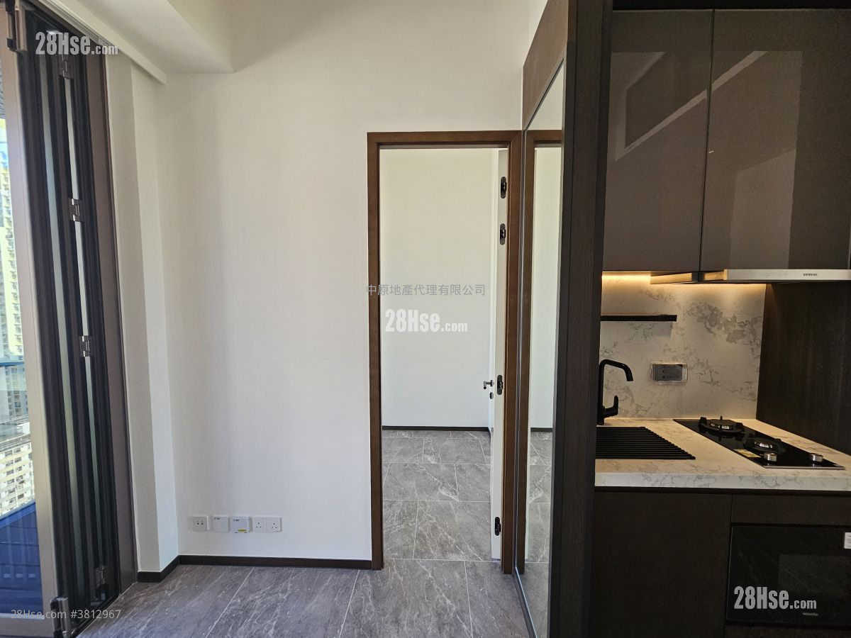 Belgravia Place 售盘 3 房 , 1 浴室 425 平方尺