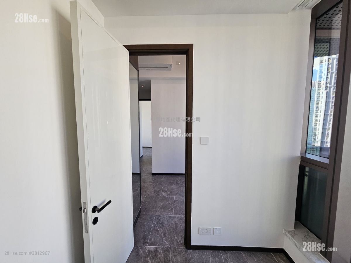 Belgravia Place 售盘 3 房 , 1 浴室 425 平方尺