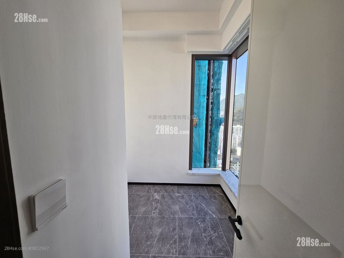 Belgravia Place 售盘 3 房 , 1 浴室 425 平方尺