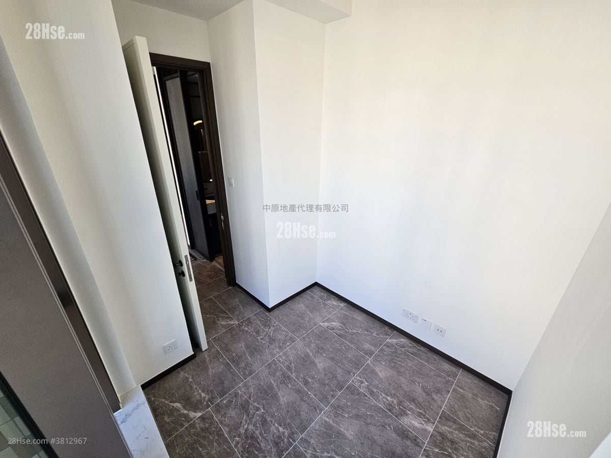 Belgravia Place 售盘 3 房 , 1 浴室 425 平方尺