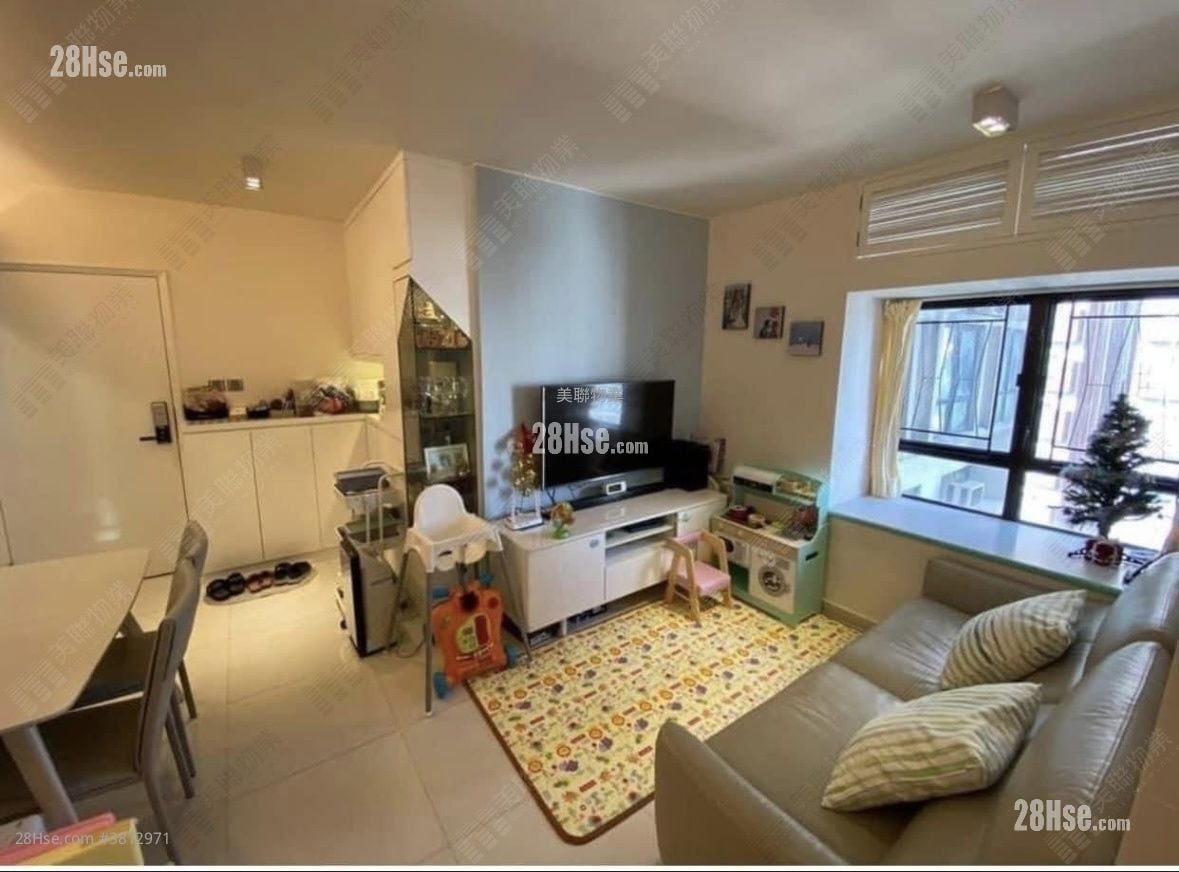 Tai Hing Gardens Sell 2 Bedrooms 447 ft²