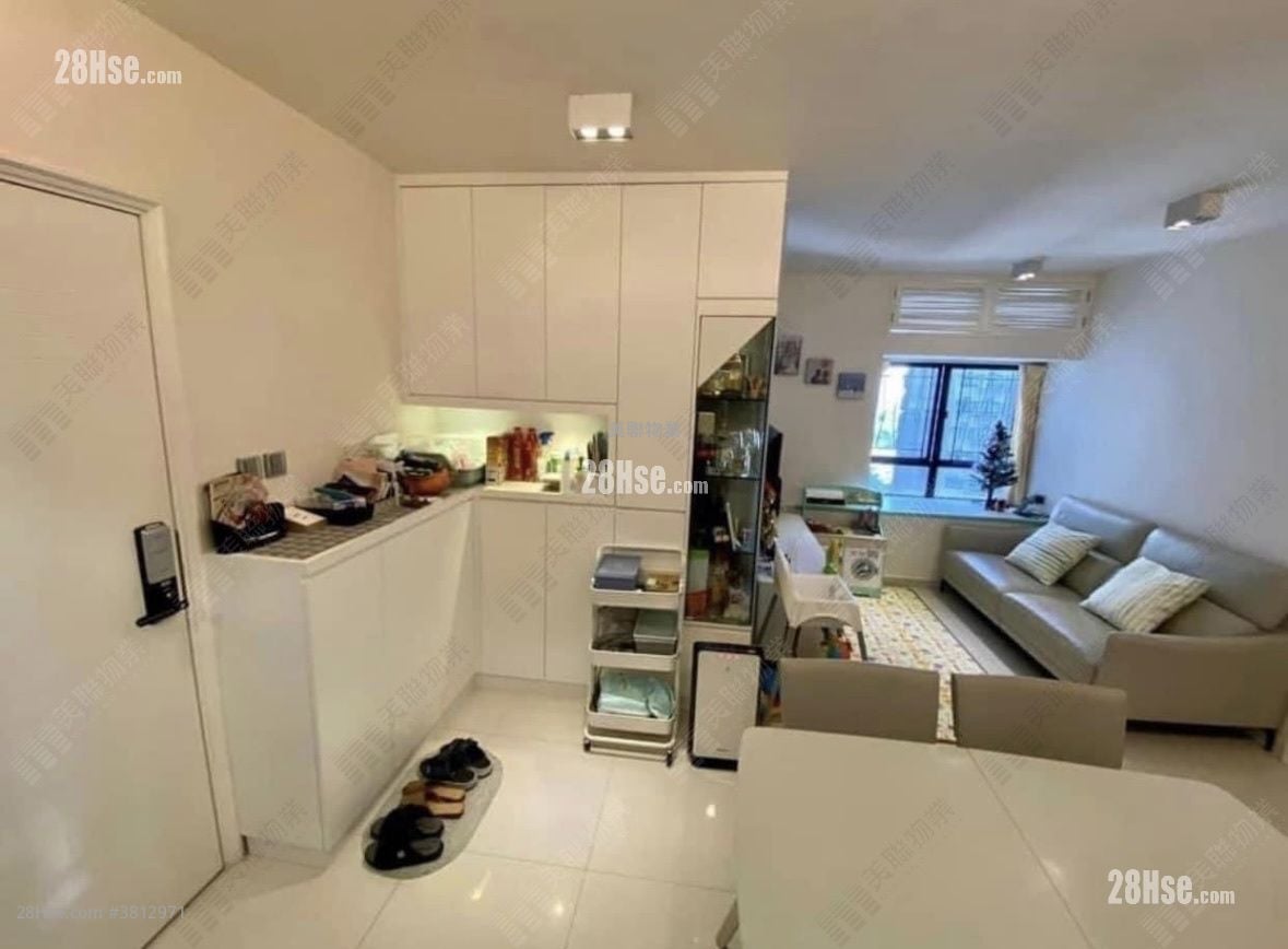 Tai Hing Gardens Sell 2 Bedrooms 447 ft²